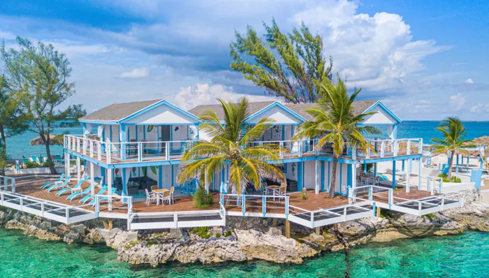 Sun Cay Oceanview Villa (Package for 6) shore excursion in Nassau, Bahamas